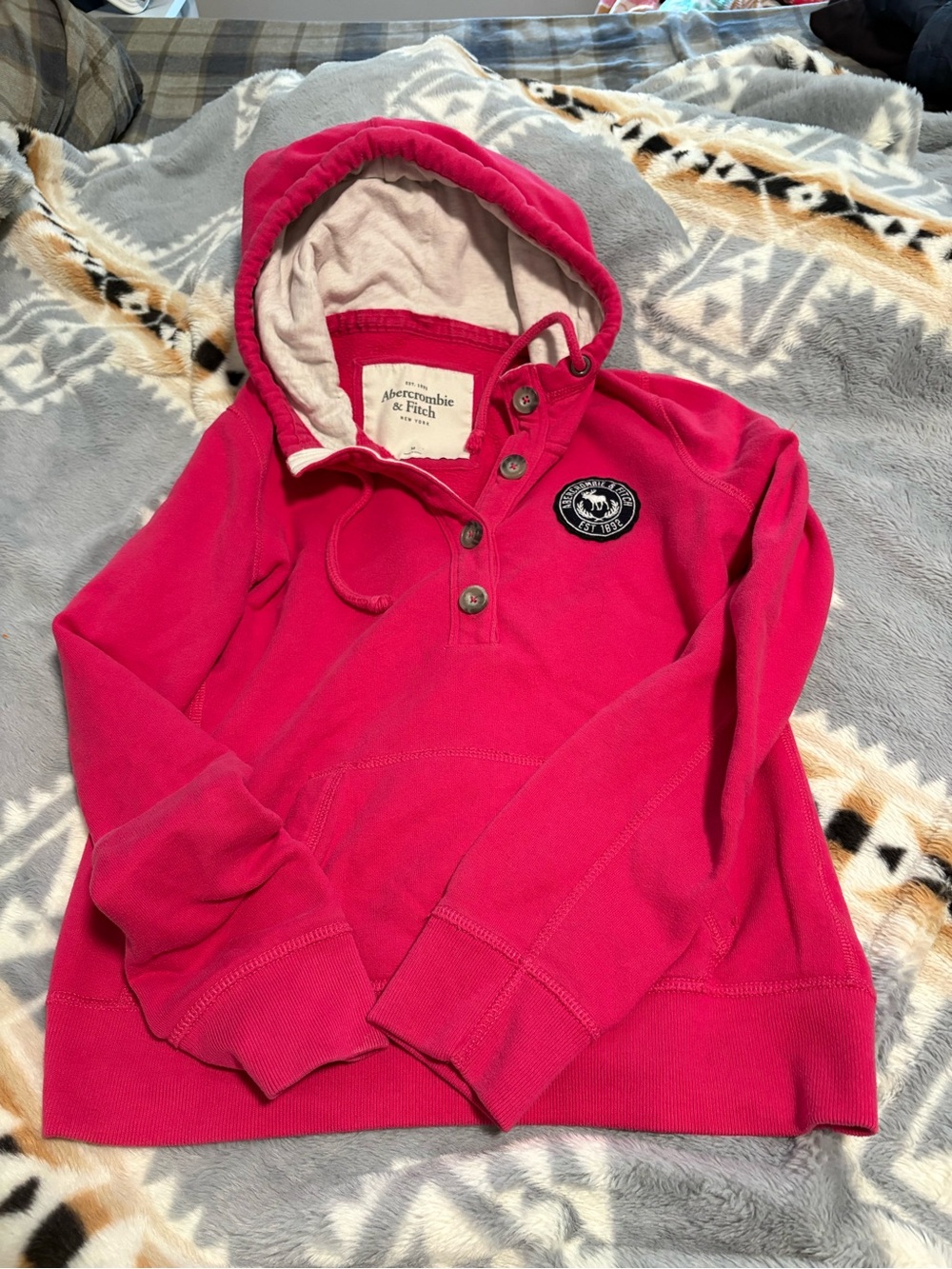Abercrombie & Fitch Hot Pink V‑Neck Hooded Pullover